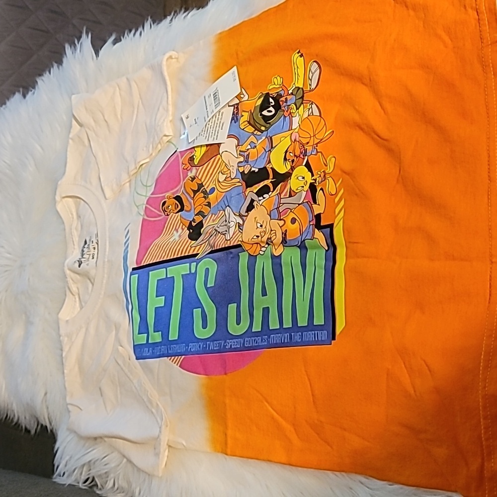 NWT SPACE JAM T- SHIRT